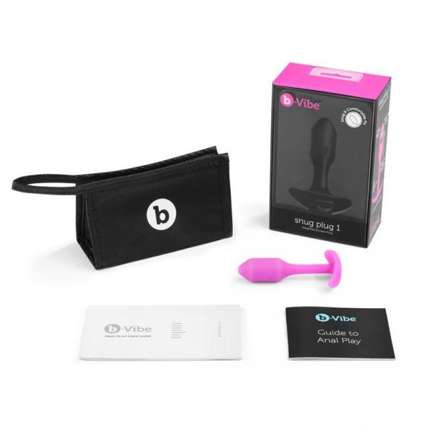 Le Snug Plug 1 de B Vibe est une plug anale de 55 grammes qui est conçu pour procurer une sensation sensuelle de plénitude.