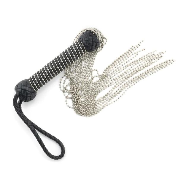 Flogger with Steel Chains - Fouet en Chaînes Métaliques - Xbliss – Image 2