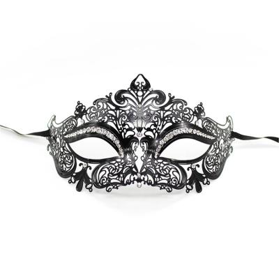 Masque en Alluminium avec Strass