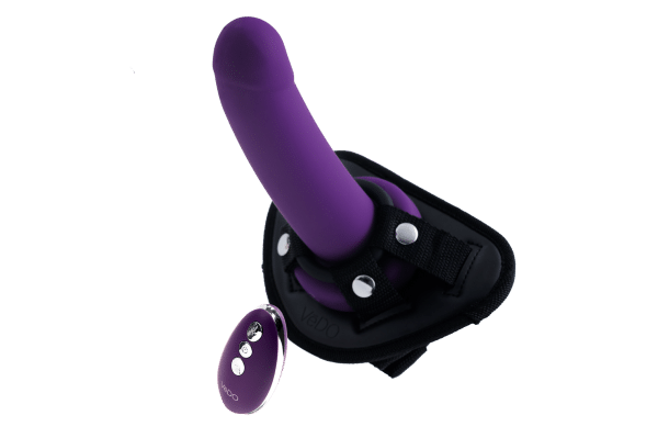 Strapped Rechargeable Vibrating Strap-On - Ensemble de Harnais - Vèdo – Image 6