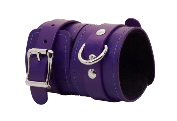 Fuzzy Cuff - Menottes en Cuir Doublé de Fausse Fourrure - XBliss – Image 4