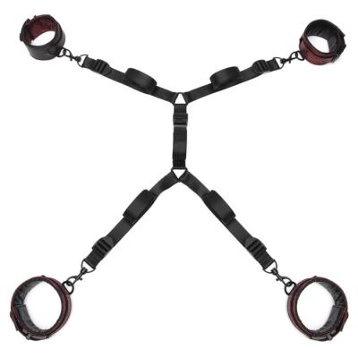 , cet ensemble de retenue complet sous le lit transforme votre chambre en un terrain de jeu BDSM avec une facilité de conception experte.