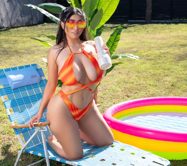 Violet Myers - Wayfu - FleshLight Girls Signature – Image 5