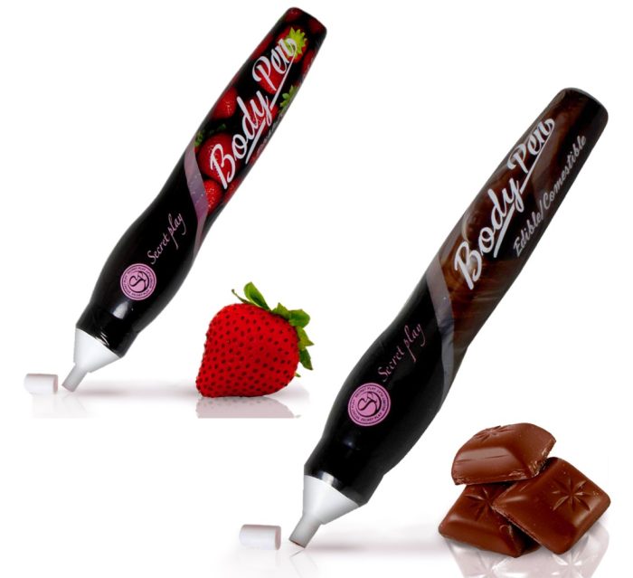 Amusement sans limite avec le stylo comestible body Pen de Secret Play avec lequel vous pouvez dessiner sur la peau et ensuite lécher l'encre savoureuse.