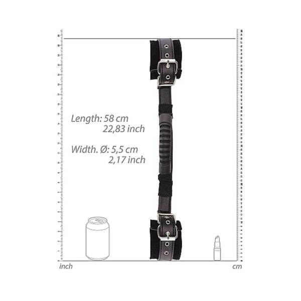 menotte conçue pour jouer dur? Ne cherchez pas plus loin les Bondage Leather Wrist Cuffs With Handle de Ouch! sont pour vous