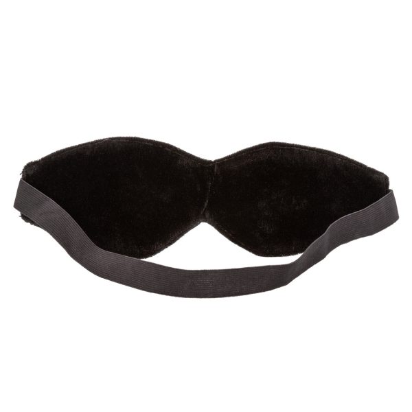 L'éblouissant masque pour les yeux Blackout Eye Mask de la Collection Radiance