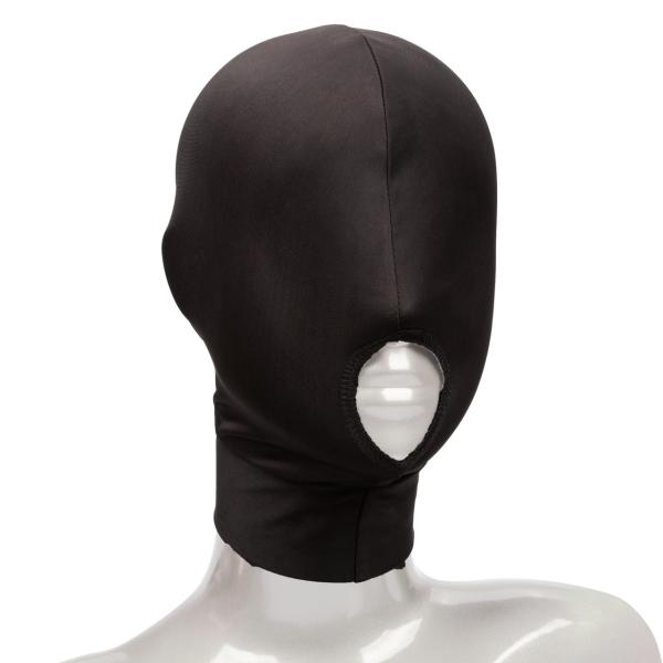La cagoule de la collection Boundless est idéale pour les couples qui cherchent à expérimenter le plaisir sensoriel et à plonger dans des aventures érotiques palpitantes.