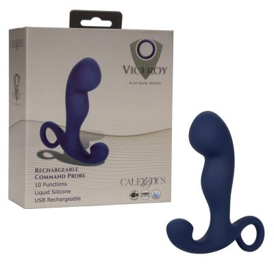 Prenez le contrôle de votre plaisir, tandis que la Rechargeable Command Probe de la collection Viceroy Platinum Series vous fait vibrer dans un fantasme orgasmique.