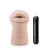 La bouche du masturbateur Skye M for Men X5 est grande ouverte, prête à vous prendre. 