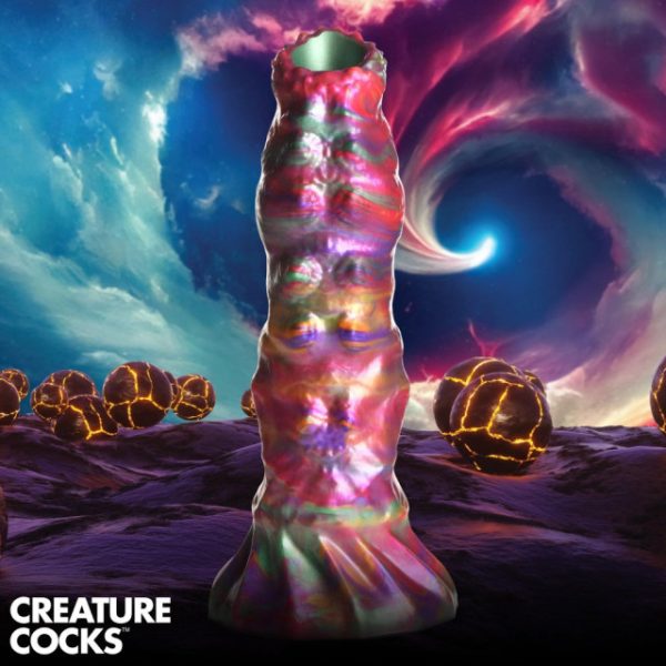 Le gode Larva Ovipositor de Creature Cock est épais et texturé et l'un des plus colorée de la collection
