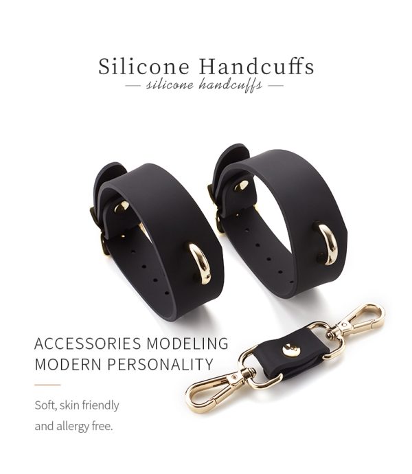 Explorez un Nouveau Monde de Plaisir avec nos Menottes en Silicone Inspirées du Luxe