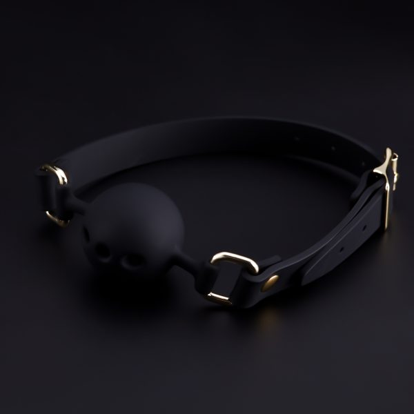 Découvrez l'Élégance Ultime du Jeu de Bondage avec le Silicone Mouth Gag With Three Breathable Holes de RoomFun