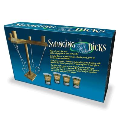 Découvrez qui est le plus habile à balancer le pénis lors de votre prochaine fête avec le jeu Swinging Dicks !