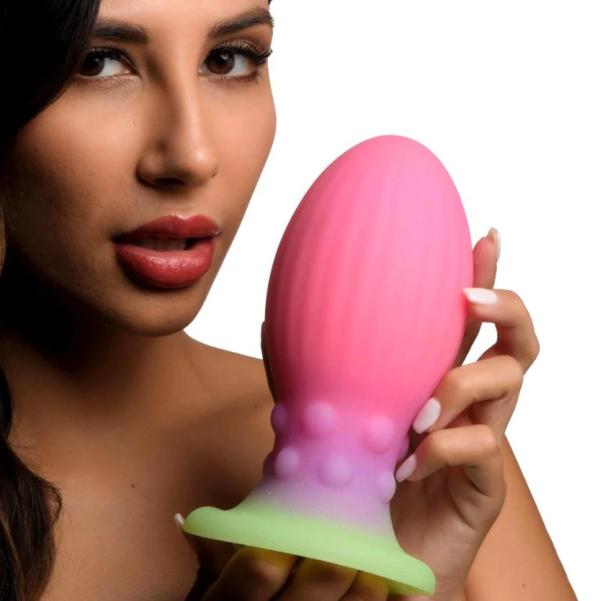 Élargissez vos horizons au-delà de l’univers connu et procurez-vous l'œuf extraterrestre xeno XL de Creature Cocks!