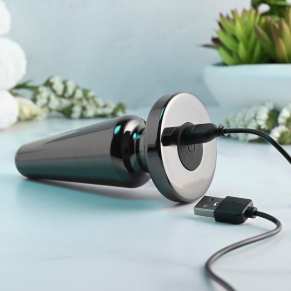 Découvrez l'extase avec la Plug Advanced Metal Plug au design élégant.
