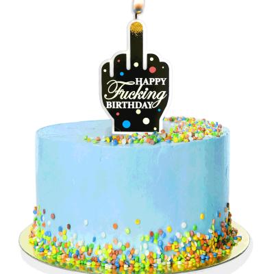 Laissez la bougie Happy Fucking Birthday devenir le point lumineux de votre prochaine célébration, ajoutant une touche hilarante à chaque moment festif.