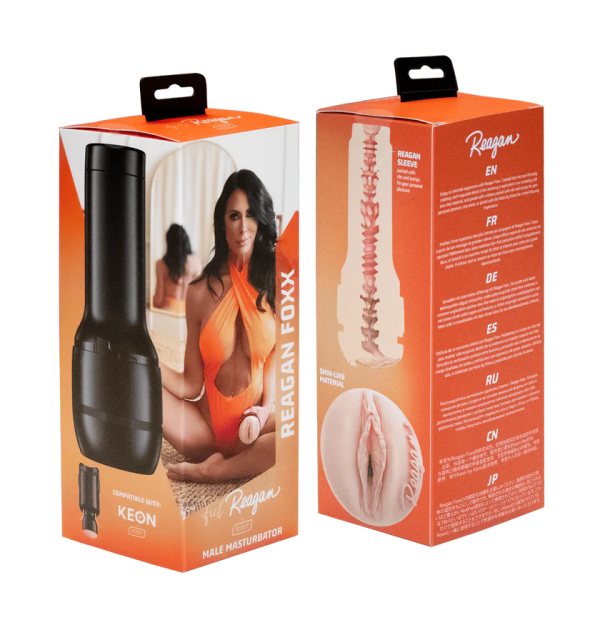 "FeelReagan Stroker - Découvrez l'Érotisme Moulé sur les Courbes de Reagan Foxx!"