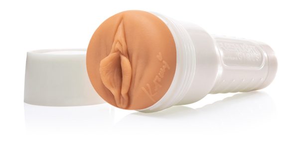 Plaisir Personnalisé avec Kazumi Fleshlight Girl