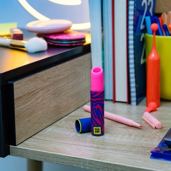 "Le ROMP Lipstick - Votre Passeport pour des Orgasmes Intenses!"