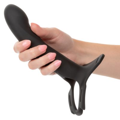 Découvrez le Plaisir Ultime avec le Harnais Rechargeable de CalExotics