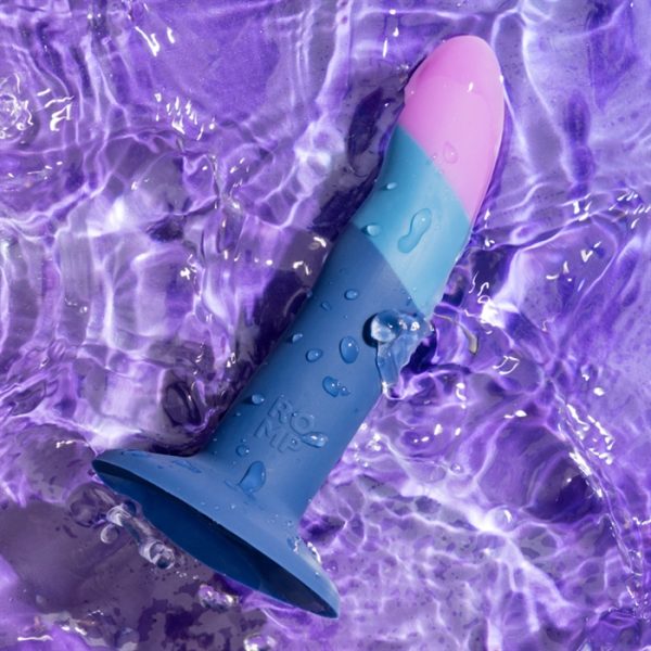 Vivez des moments intimes enrichissants avec le Kit de Pegging ROMP Piccolo.
