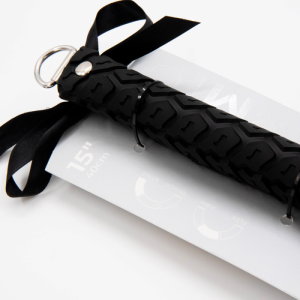 Tyre Paddle de Sei Mio : L'outil parfait pour raviver la passion.