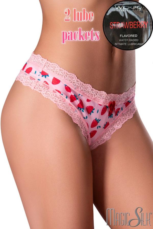 Vue rapprochée du string en microfibre extensible à imprimé fruit de Magic Silk.