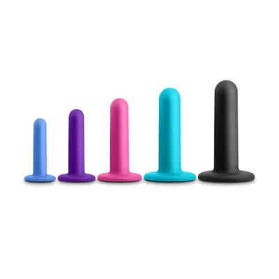 Gros plan sur les dilatateurs Colours, en différentes couleurs.