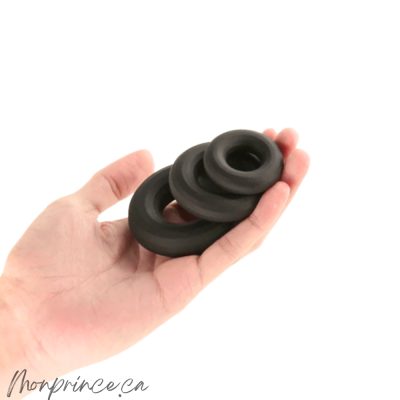 Ensemble d'Anneaux pour le Pénis Fireman de Renegade en silicone liquide doux.