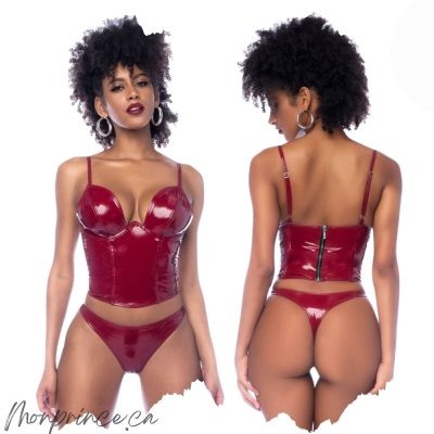 Bustier en Wet Look Mapalé rouge vin avec armatures et baleines rigides.