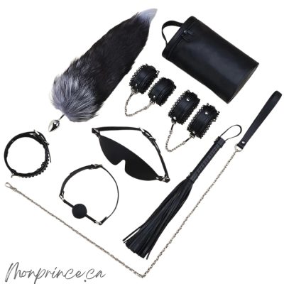 Ensemble de Bondage en Dentelle de Roomfun avec accessoires complets et pochette de rangement.
