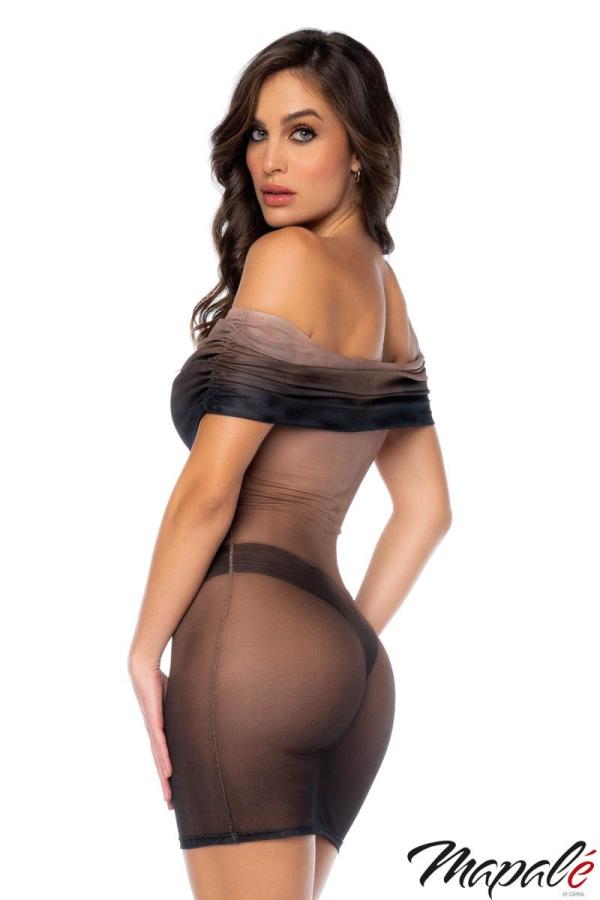 Lingerie élégante avec effet ombré pour un look moderne.