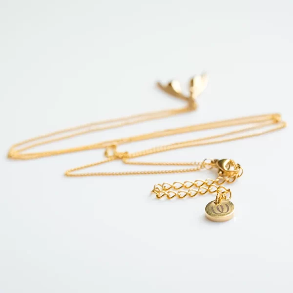 Collier Clitoris Doré – Symbole de Plaisir et de Fierté – Image 3