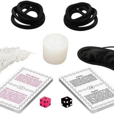 « Jeu de Bondage Fetish Seductions en usage lors d'une soirée BDSM intense »