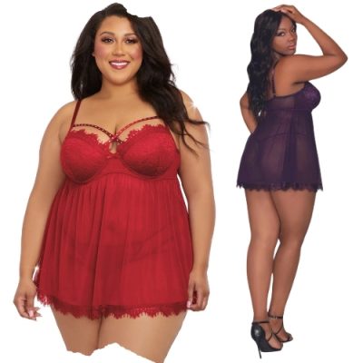 mannequin curvy en nuisette lanières grenat