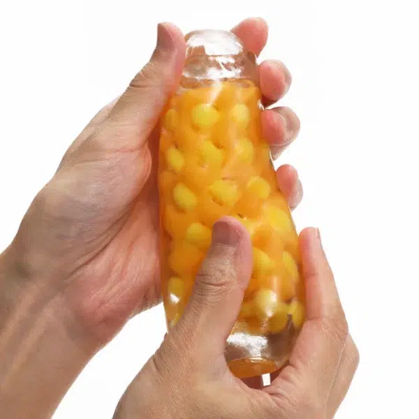 Zoom sur la matière élastomère douce du TENGA Weave