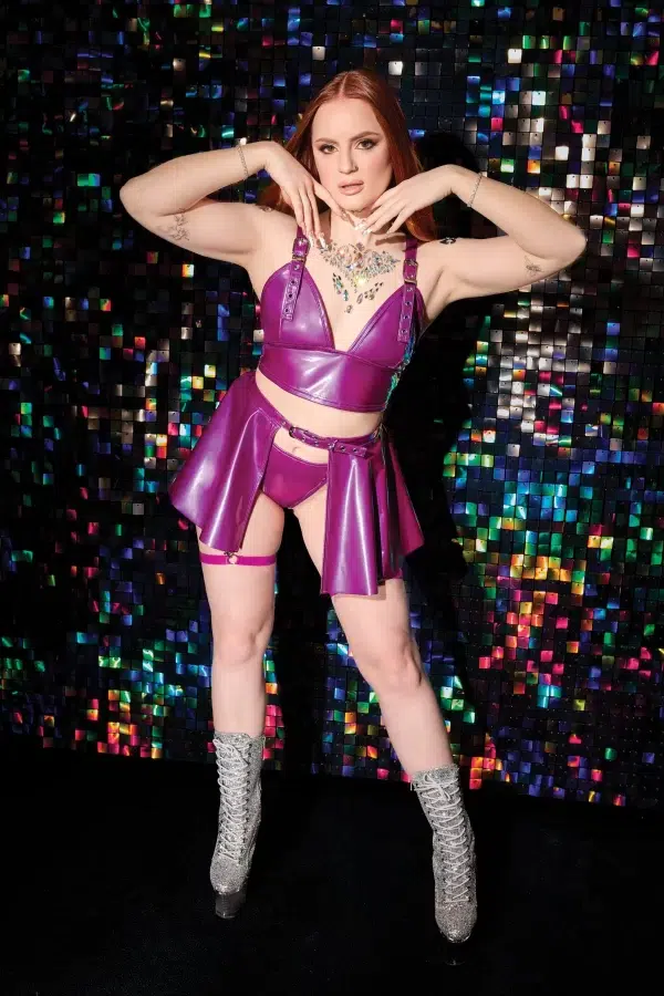 Vue avant du bralette Coquette avec sangles et boucles