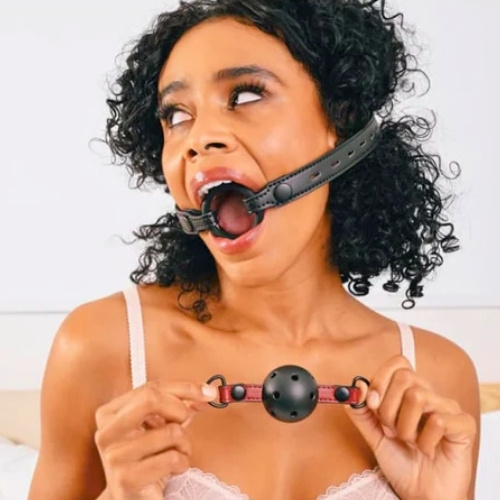 Bâillons & jeux de silence Pour céder la voix, et laisser parler le corps.