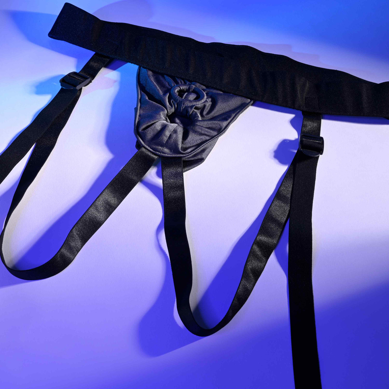 Harnais étanche double pénétration – livraison discrète Montréal