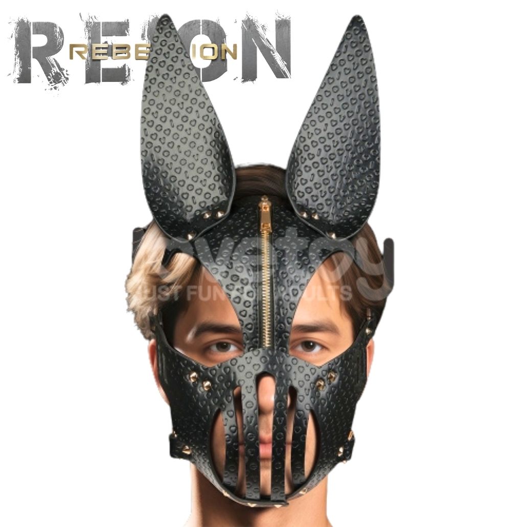 Masque bunny BDSM full-face noir avec museau à fentes