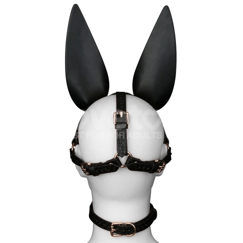 Oreilles hautes sculptées du masque bunny domination